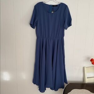 Elegant Blue Midi Dress